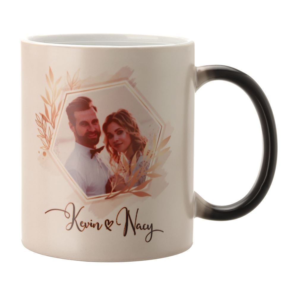 Colour changing sublimation mug with personalized photo and names, black handle